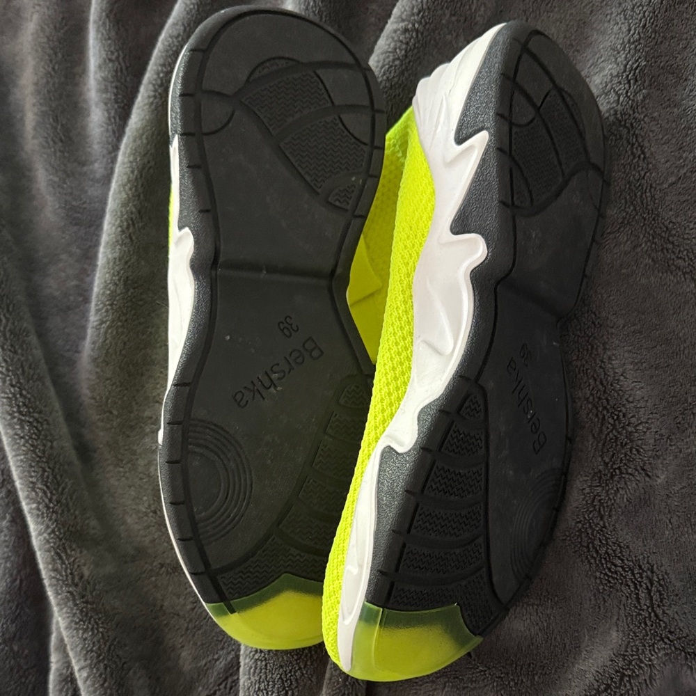 Bershka Neon Yellow Sneakers View 5